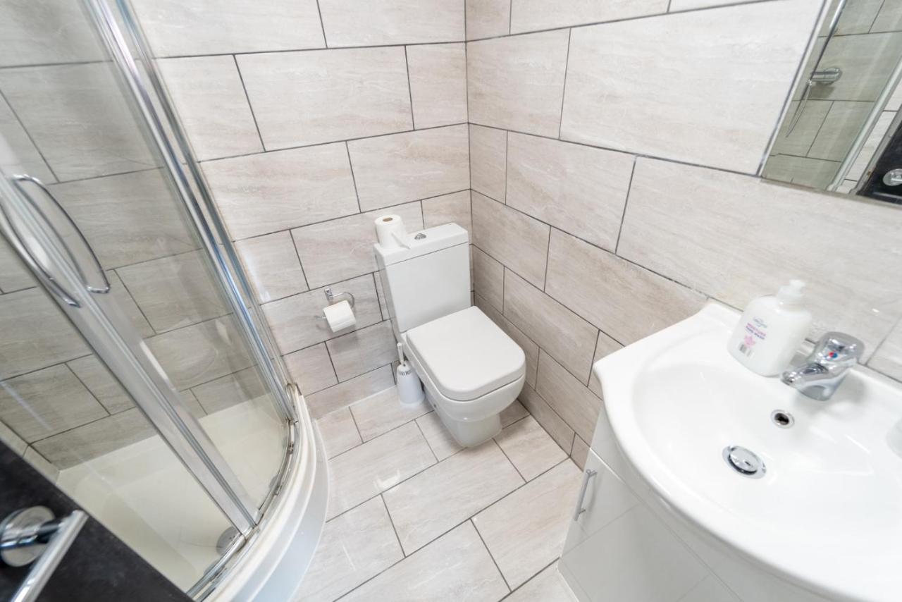 Staysa Equipped Studios Near Qe And Uob In Guesthouse Close To The City! Birmingham Eksteriør bilde