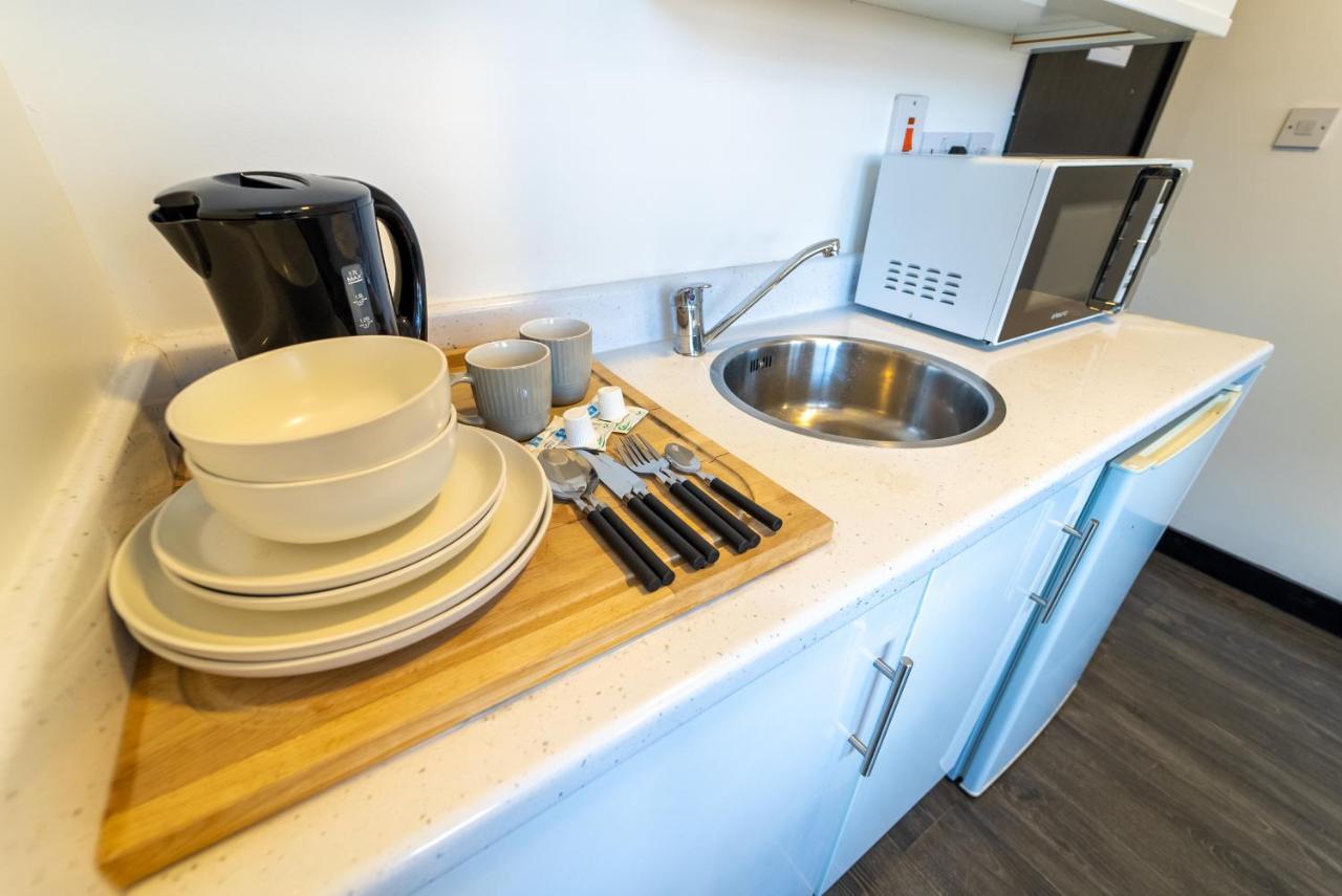 Staysa Equipped Studios Near Qe And Uob In Guesthouse Close To The City! Birmingham Rom bilde