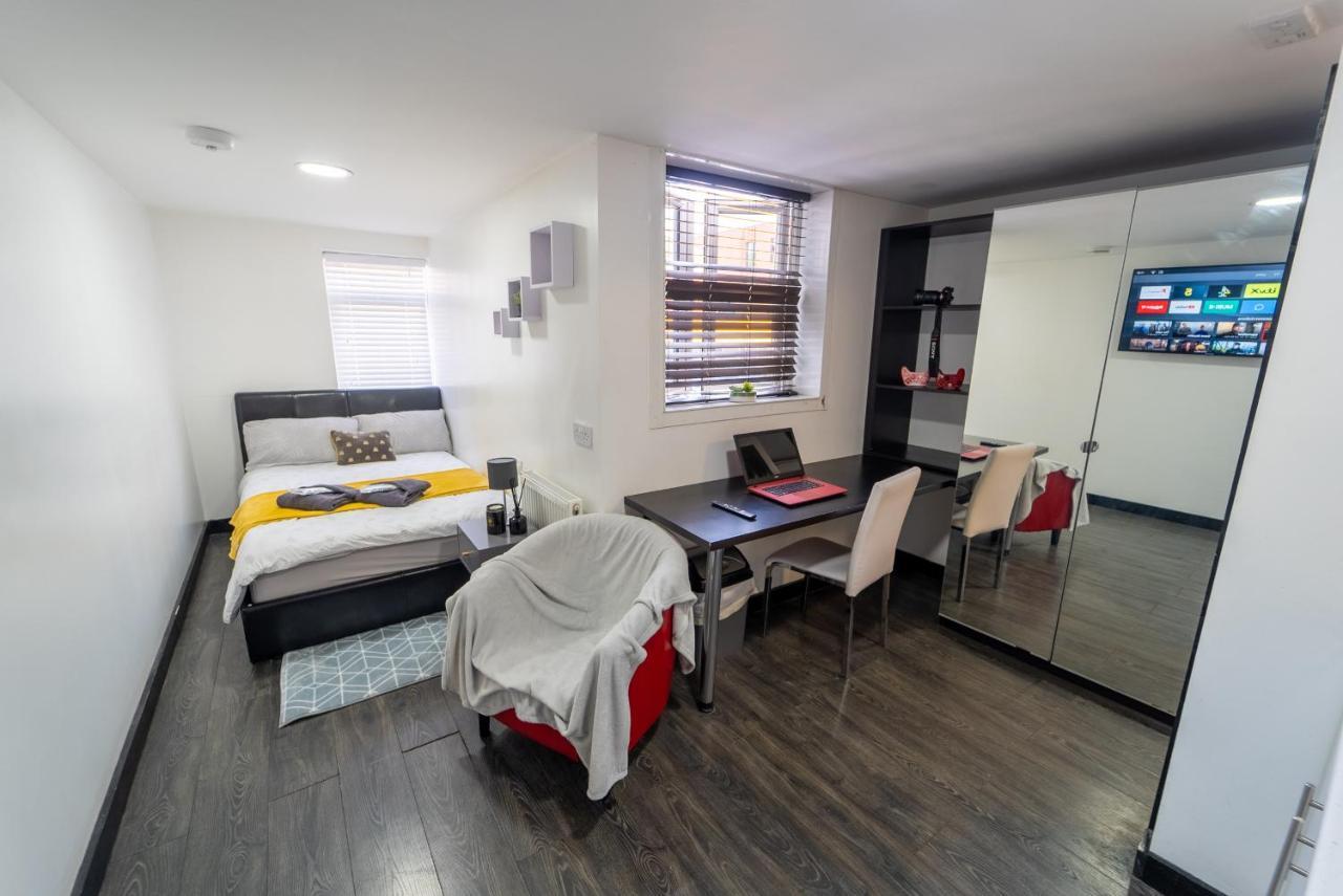 Staysa Equipped Studios Near Qe And Uob In Guesthouse Close To The City! Birmingham Rom bilde