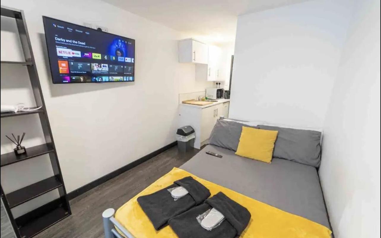 Staysa Equipped Studios Near Qe And Uob In Guesthouse Close To The City! Birmingham Eksteriør bilde
